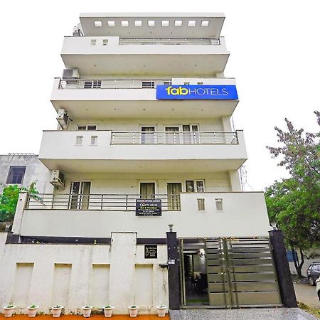 Fabhotel White House Bnb - Nr Yashobhoomi Convention Centre Dillí Exteriér fotografie