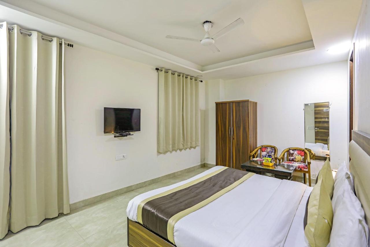 Fabhotel White House Bnb - Nr Yashobhoomi Convention Centre Dillí Exteriér fotografie