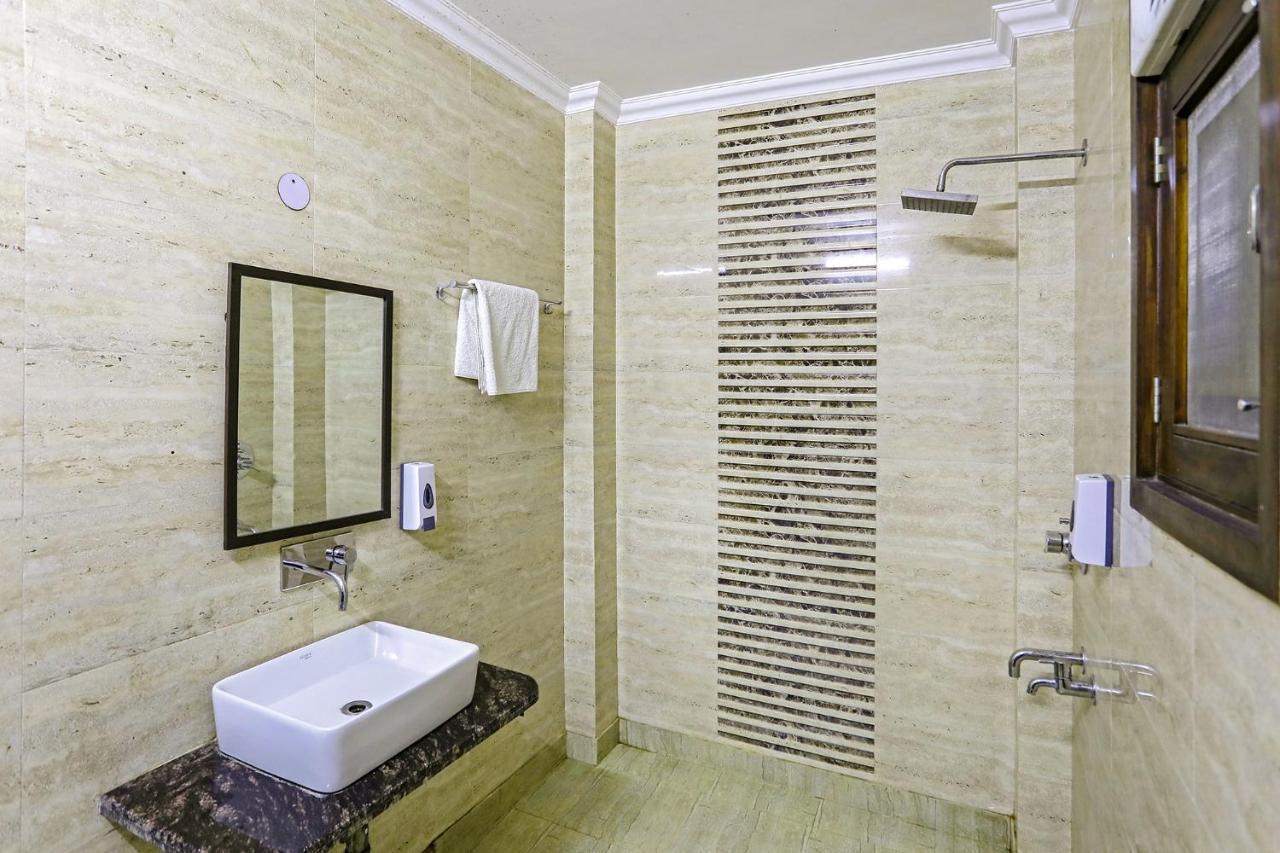 Fabhotel White House Bnb - Nr Yashobhoomi Convention Centre Dillí Exteriér fotografie